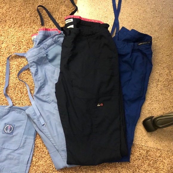 Koi Lite Scrubs. All XS.SOLD! SOLD SOLD - Picture 2 of 5